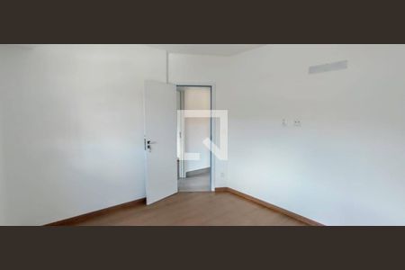 Apartamento à venda com 97m², 3 quartos e 2 vagas Apartamento à venda com 97m², 3 quartos e 2 vagasQuarto 2