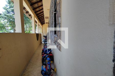 Casa de condomínio à venda com 194m², 5 quartos e 1 vaga Casa de condomínio à venda com 194m², 5 quartos e 1 vagaVaranda