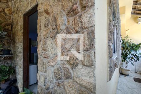 Casa de condomínio à venda com 194m², 5 quartos e 1 vaga Casa de condomínio à venda com 194m², 5 quartos e 1 vagaVaranda