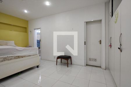 Casa de condomínio à venda com 194m², 5 quartos e 1 vaga Casa de condomínio à venda com 194m², 5 quartos e 1 vagaQuarto 3 - Suíte