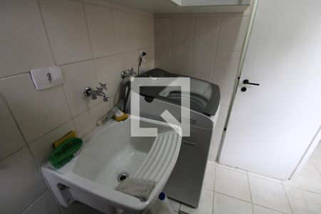 Apartamento à venda com 75m², 2 quartos e 1 vagaÁrea de Serviço