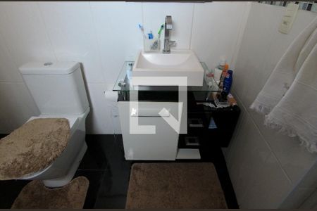 Casa à venda com 280m², 3 quartos e 2 vagasBanheiro da Suíte