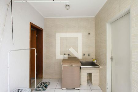 Casa à venda com 150m², 3 quartos e 4 vagas Casa à venda com 150m², 3 quartos e 4 vagasÁrea de Serviço
