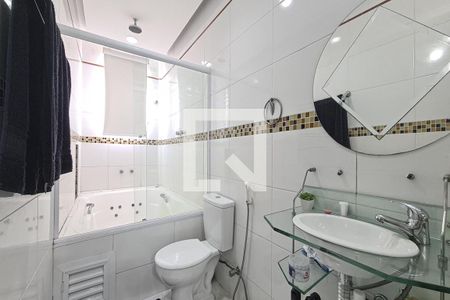 Apartamento à venda com 128m², 3 quartos e 1 vaga Apartamento à venda com 128m², 3 quartos e 1 vagaBanheiro da Suíte 2