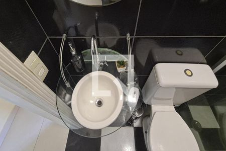 Apartamento à venda com 128m², 3 quartos e 1 vaga Apartamento à venda com 128m², 3 quartos e 1 vagaBanheiro Social