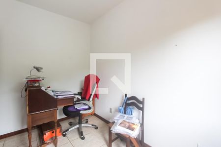 Casa à venda com 390m², 4 quartos e 5 vagas Casa à venda com 390m², 4 quartos e 5 vagasQuarto 3