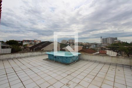 Casa à venda com 390m², 4 quartos e 5 vagas Casa à venda com 390m², 4 quartos e 5 vagasTerraço