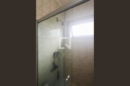 Casa à venda com 390m², 4 quartos e 5 vagas Casa à venda com 390m², 4 quartos e 5 vagasBanheiro social