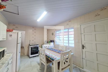 Casa à venda com 150m², 4 quartos e 3 vagas Casa à venda com 150m², 4 quartos e 3 vagasCozinha - CASA 1