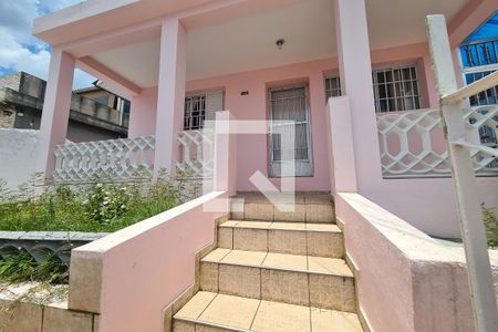 Casa à venda com 150m², 4 quartos e 3 vagas Casa à venda com 150m², 4 quartos e 3 vagasEntrada