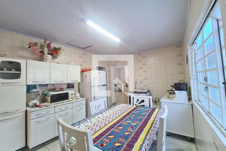 Casa à venda com 150m², 4 quartos e 3 vagas Casa à venda com 150m², 4 quartos e 3 vagasCozinha - CASA 1