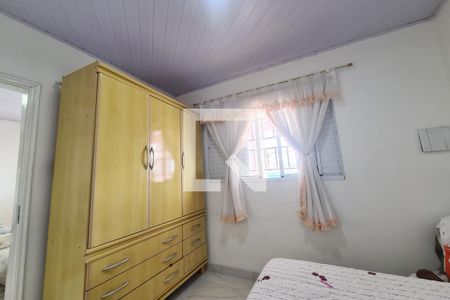 Casa à venda com 150m², 4 quartos e 3 vagas Casa à venda com 150m², 4 quartos e 3 vagasQuarto 2 - CASA 1