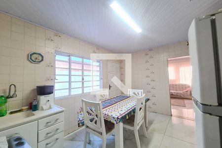 Casa à venda com 150m², 4 quartos e 3 vagas Casa à venda com 150m², 4 quartos e 3 vagasCozinha - CASA 1