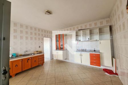 Casa à venda com 150m², 4 quartos e 3 vagas Casa à venda com 150m², 4 quartos e 3 vagasCozinha - CASA 2