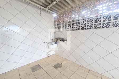 Casa à venda com 150m², 4 quartos e 3 vagas Casa à venda com 150m², 4 quartos e 3 vagasÁrea de Serviço - CASA 2