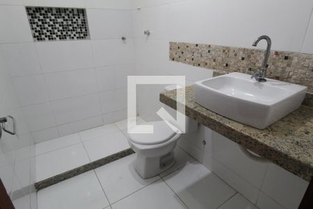 Casa à venda com 130m², 3 quartos e 2 vagasBanheiro do primeiro andar