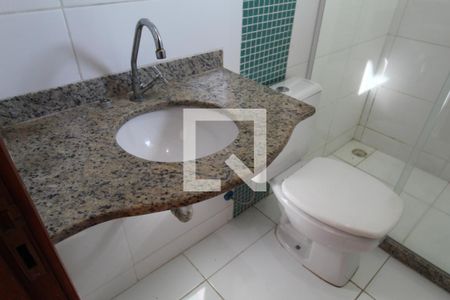 Casa à venda com 130m², 3 quartos e 2 vagasBanheiro da suíte