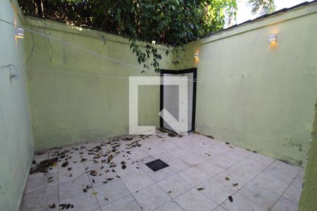 Casa à venda com 130m², 3 quartos e 2 vagasQuintal