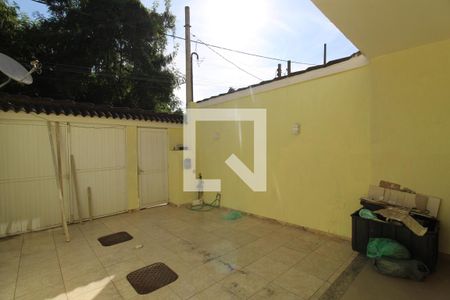 Casa à venda com 130m², 3 quartos e 2 vagasGaragem
