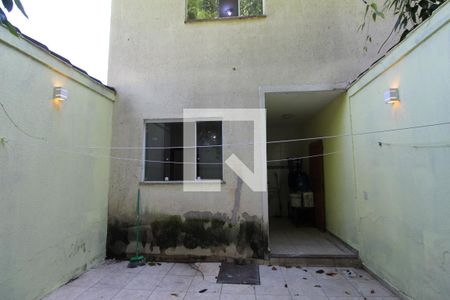 Casa à venda com 130m², 3 quartos e 2 vagasQuintal