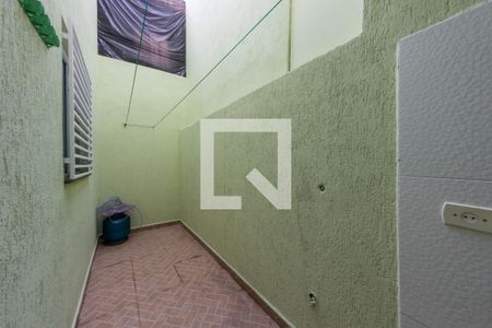 Casa à venda com 87m², 2 quartos e 2 vagas Casa à venda com 87m², 2 quartos e 2 vagasQuintal