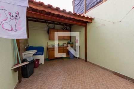 Casa à venda com 87m², 2 quartos e 2 vagas Casa à venda com 87m², 2 quartos e 2 vagasQuintal