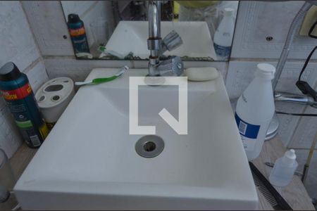 Casa de condomínio à venda com 80m², 2 quartos e 1 vaga Casa de condomínio à venda com 80m², 2 quartos e 1 vagaBanheiro