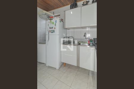 Casa à venda com 180m², 4 quartos e 3 vagas Casa à venda com 180m², 4 quartos e 3 vagasCozinha