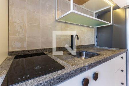 Cozinha de apartamento para alugar com 1 quarto, 25m² em Vila Buarque, São Paulo