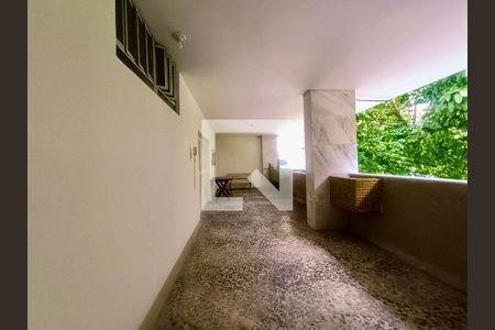 Apartamento à venda com 75m², 3 quartos e 1 vaga Apartamento à venda com 75m², 3 quartos e 1 vagaÁrea Comum - Playground