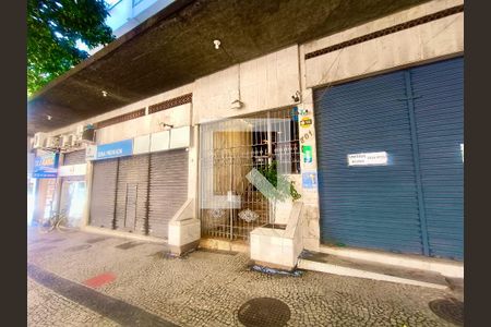 Apartamento à venda com 75m², 3 quartos e 1 vaga Apartamento à venda com 75m², 3 quartos e 1 vagaFachada com cartaz QA.