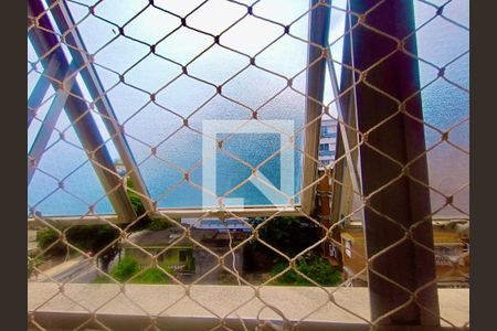 Apartamento à venda com 75m², 3 quartos e 1 vaga Apartamento à venda com 75m², 3 quartos e 1 vagaÁrea serviço vista