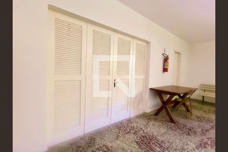 Apartamento à venda com 75m², 3 quartos e 1 vaga Apartamento à venda com 75m², 3 quartos e 1 vagaÁrea Comum - Playground