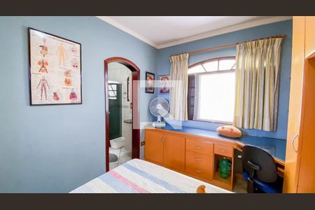 Casa à venda com 280m², 4 quartos e 4 vagasSuíte 3