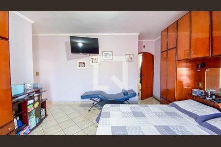 Casa à venda com 280m², 4 quartos e 4 vagasSuite 1