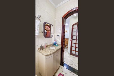 Casa à venda com 280m², 4 quartos e 4 vagasLavabo