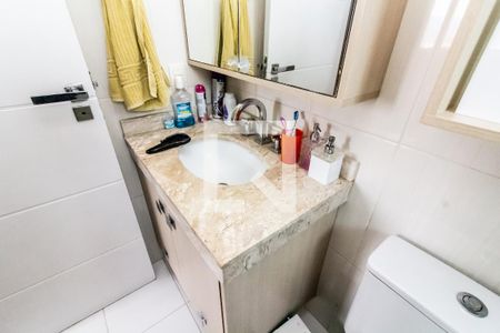 Apartamento à venda com 65m², 3 quartos e 2 vagas Apartamento à venda com 65m², 3 quartos e 2 vagasBanheiro da Suíte Quarto 3