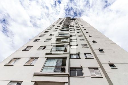 Apartamento à venda com 65m², 3 quartos e 2 vagas Apartamento à venda com 65m², 3 quartos e 2 vagasFachada do bloco