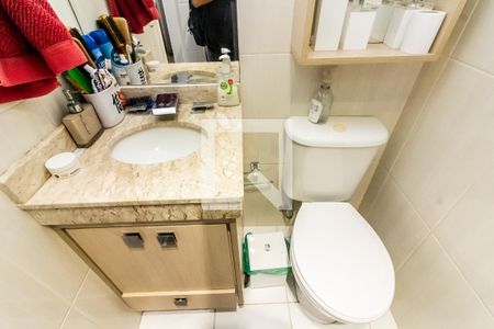 Apartamento à venda com 65m², 3 quartos e 2 vagas Apartamento à venda com 65m², 3 quartos e 2 vagasBanheiro