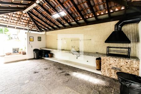 Apartamento à venda com 65m², 3 quartos e 2 vagas Apartamento à venda com 65m², 3 quartos e 2 vagasÁrea comum - Churrasqueira