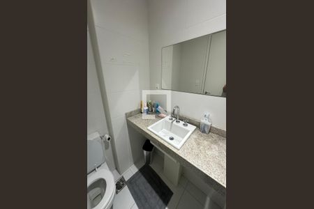 Apartamento à venda com 88m², 2 quartos e 1 vaga Apartamento à venda com 88m², 2 quartos e 1 vagaBanheiro