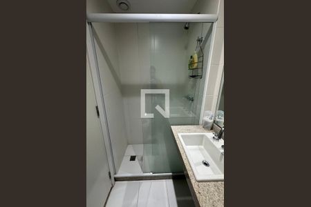 Apartamento à venda com 88m², 2 quartos e 1 vaga Apartamento à venda com 88m², 2 quartos e 1 vagaBanheiro