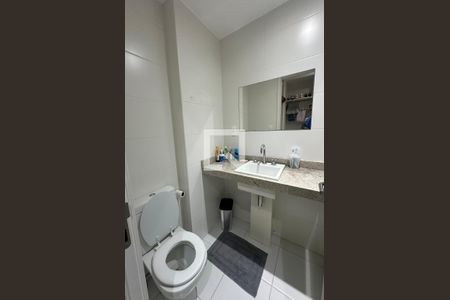 Apartamento à venda com 88m², 2 quartos e 1 vaga Apartamento à venda com 88m², 2 quartos e 1 vagaBanheiro