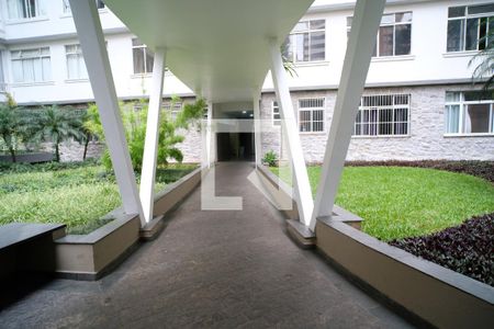 Apartamento à venda com 95m², 3 quartos e sem vagaEntrada