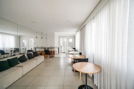 Apartamento à venda com 32m², 2 quartos e sem vaga Apartamento à venda com 32m², 2 quartos e sem vagaSalão de festas