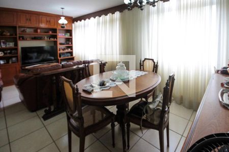 Apartamento à venda com 100m², 2 quartos e 1 vaga Apartamento à venda com 100m², 2 quartos e 1 vagaSala