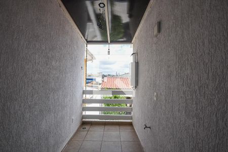 Casa à venda com 330m², 3 quartos e 10 vagas Casa à venda com 330m², 3 quartos e 10 vagasVaranda da Suíte 2