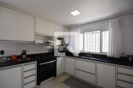 Casa à venda com 330m², 3 quartos e 10 vagas Casa à venda com 330m², 3 quartos e 10 vagasCozinha