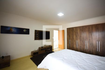 Casa à venda com 330m², 3 quartos e 10 vagas Casa à venda com 330m², 3 quartos e 10 vagasSuíte 2