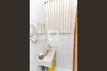 Casa de condomínio à venda com 212m², 3 quartos e 2 vagasLavabo da Garagem